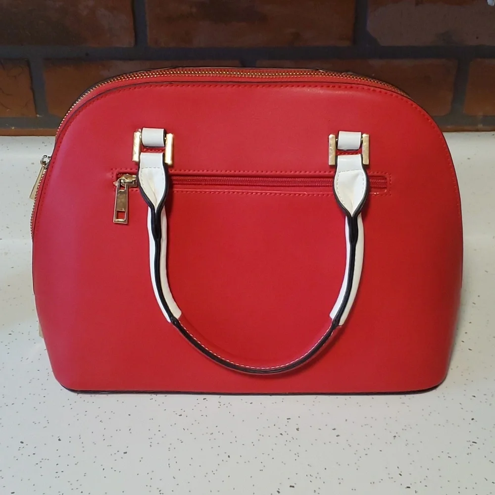 Purse - Picture 2 of 4